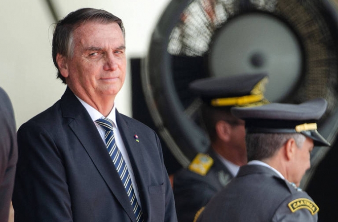 Bolsonaro nomeia comandante do Exército escolhido por Lula