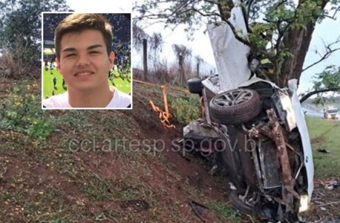 Médico de 27 anos morre em acidente de carro na SP-327 em Ourinhos