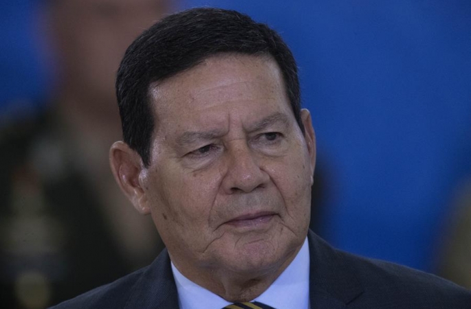 Mourão classifica atos como “anarquias”