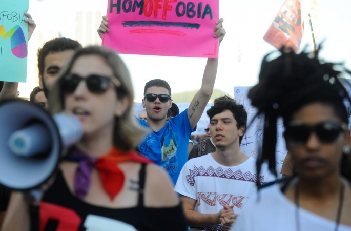 Registros de racismo e homofobia disparam no país em 2022