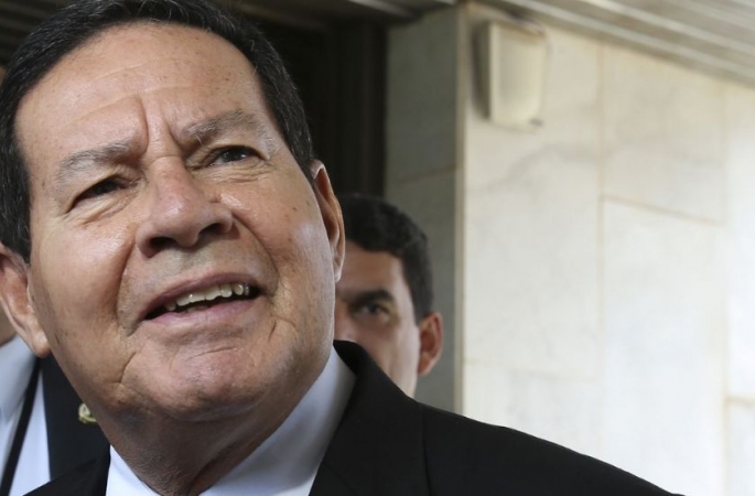 “Nós concordamos em participar do jogo, agora não adianta mais chorar”, diz Mourão