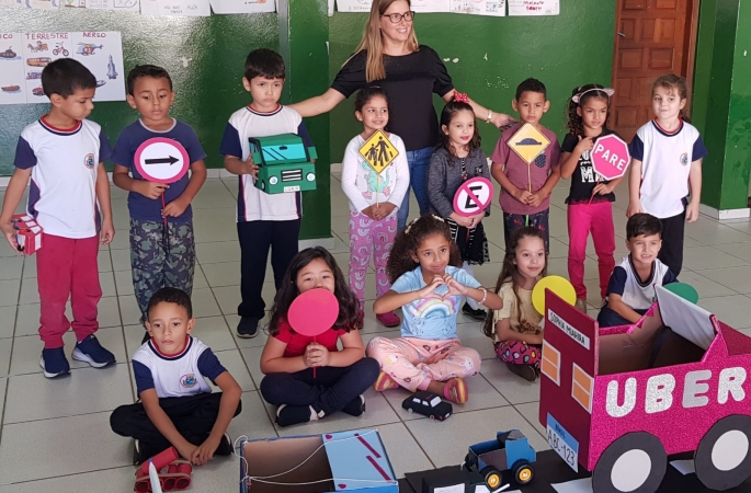 Escolas discutem segurança no trânsito durante Maio Amarelo