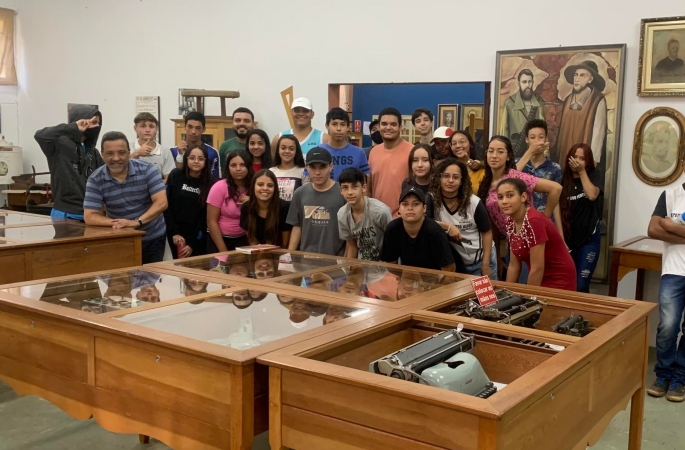 Estudantes de Arandu visitam o Museu Municipal e o Memorial Djanira