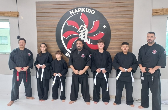 Jovens de Avaré são destaque em graduação de hapkido