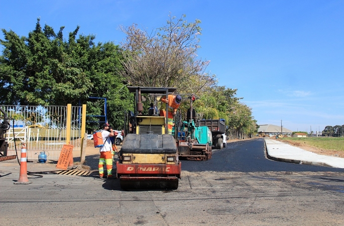 Rua no recinto da Empa é duplicada pela Prefeitura de Avaré