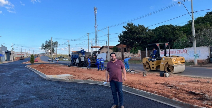 Avenida Getúlio Vargas: pavimentação da segunda faixa é concluída