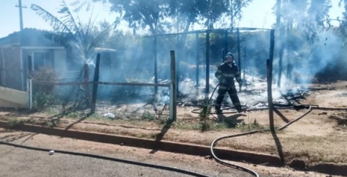 Homem é preso suspeito de agredir vizinho e atear fogo em casa em Avaré