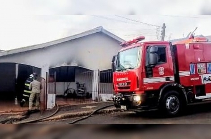 Homem é preso suspeito de atear fogo na casa de ex-companheira em Itaí