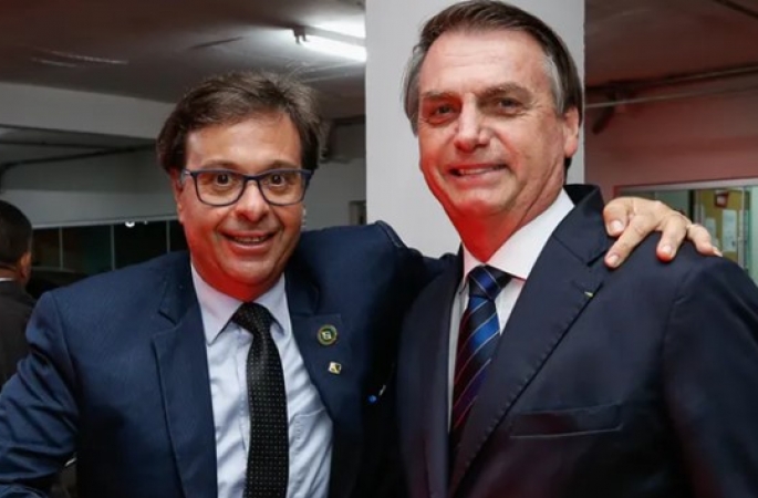 Sanfoneiro de Bolsonaro deve ser demitido da Embratur em janeiro