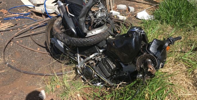 Jornal A Bigorna Acidente Entre Carro E Moto Deixa Três Mortos Em