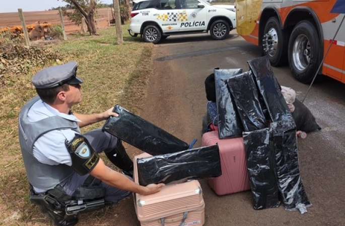 Duas mulheres são presas por tráfico de drogas durante operação em cidades do interior de SP