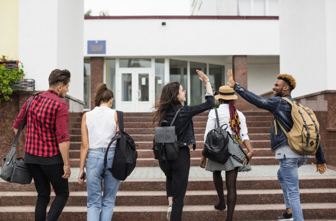 Comissão do Senado aprova texto da reforma do ensino médio