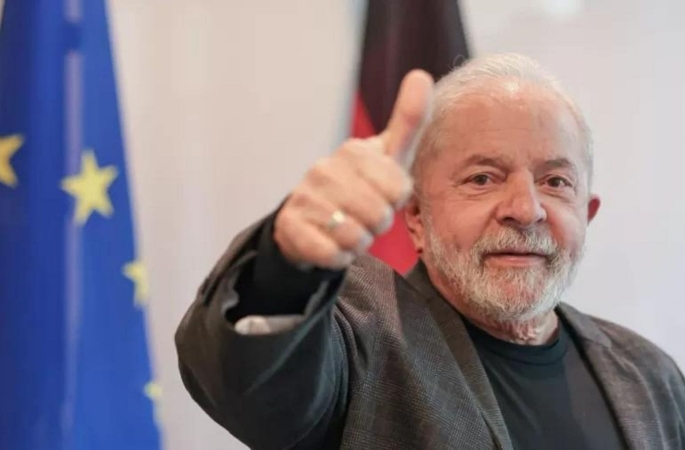 Lula engana o povo com isenção de IR de até 5 mil