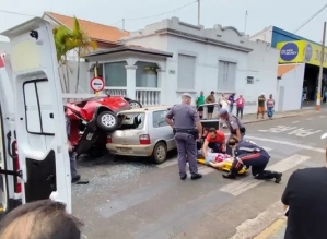 Laudo aponta que motorista passou mal antes de bater veículo no centro de Avaré