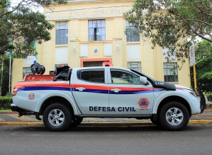 Caminhonete equipada com tanque de água vai reforçar trabalho da Defesa Civil