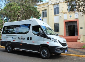 Van com acessibilidade é o mais novo item da Frota Municipal