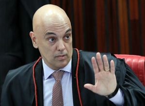 Alexandre de Moraes nega pedido de campanha de Bolsonaro alegando falta de provas