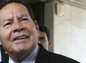 “Nós concordamos em participar do jogo, agora não adianta mais chorar”, diz Mourão