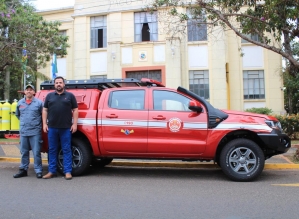 Corpo de Bombeiros de Avaré ganha viatura especializada em resgate aquático