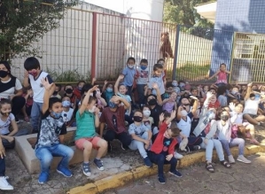 Alunos da escola Licínia Guazzelli participam da Semana das Profissões