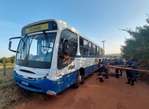 Policial civil em moto esportiva morre em acidente com ônibus em Avaré