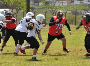 Avaré Lions vence Itapetininga em campeonato de futebol americano