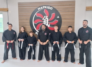 Jovens de Avaré são destaque em graduação de hapkido