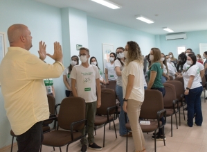 Palestra aborda uso de técnicas de PNL no atendimento ao público da Unimed Avaré