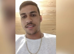 Colisão traseira entre caminhões provoca morte de jovem de 25 anos em Avaré