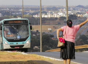 Ministro do STF autoriza transporte público gratuito no segundo turno